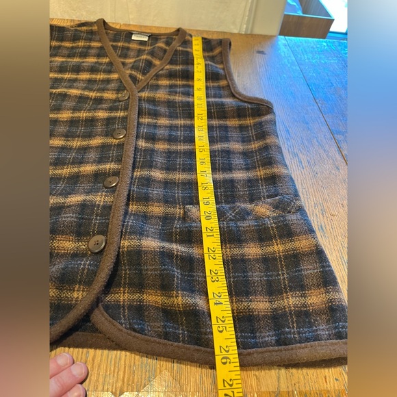 TRIBAL Brown Plaid Sleeveless Vest – Size M - Picture 9 of 9